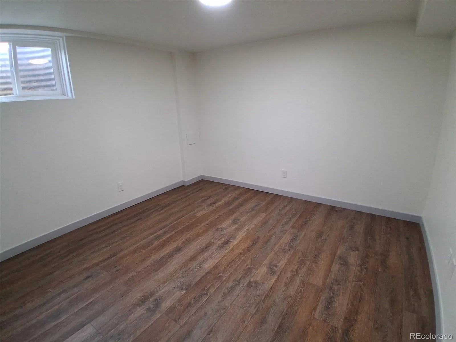 9080 E Nassau Avenue Denver CO 80237 MLS #REC2408229 04272026233608 1600 24