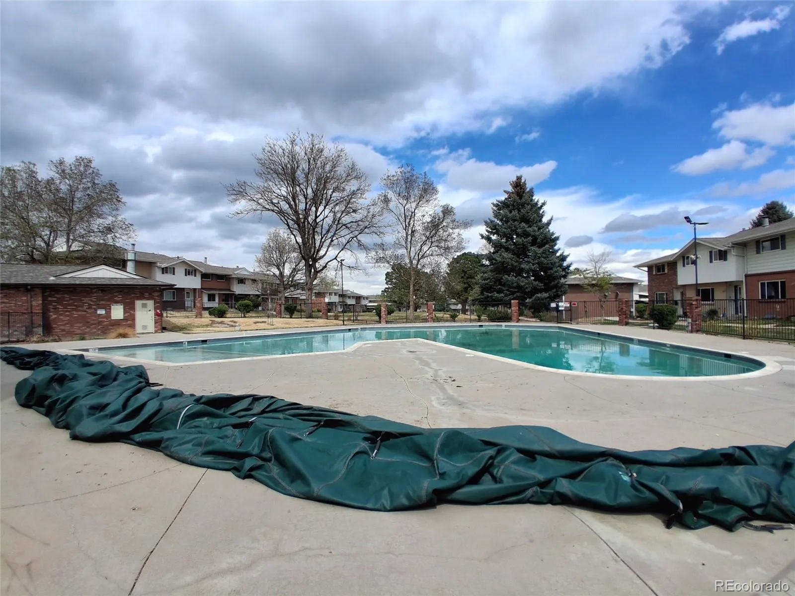 9080 E Nassau Avenue Denver CO 80237 MLS #REC2408229 04272026233608 1600 31