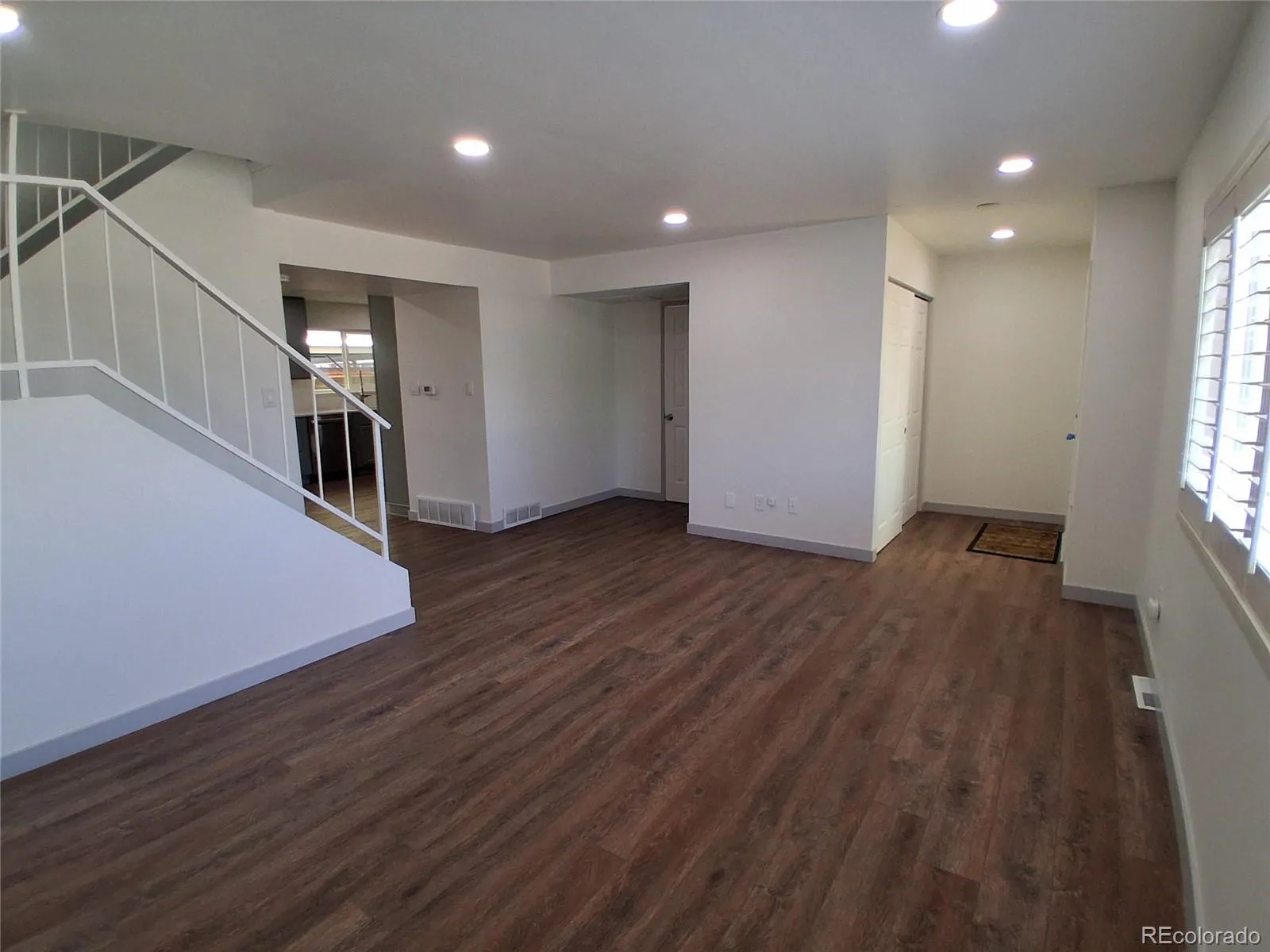 9080 E Nassau Avenue Denver CO 80237 MLS #REC2408229 04272026233608 1600 4
