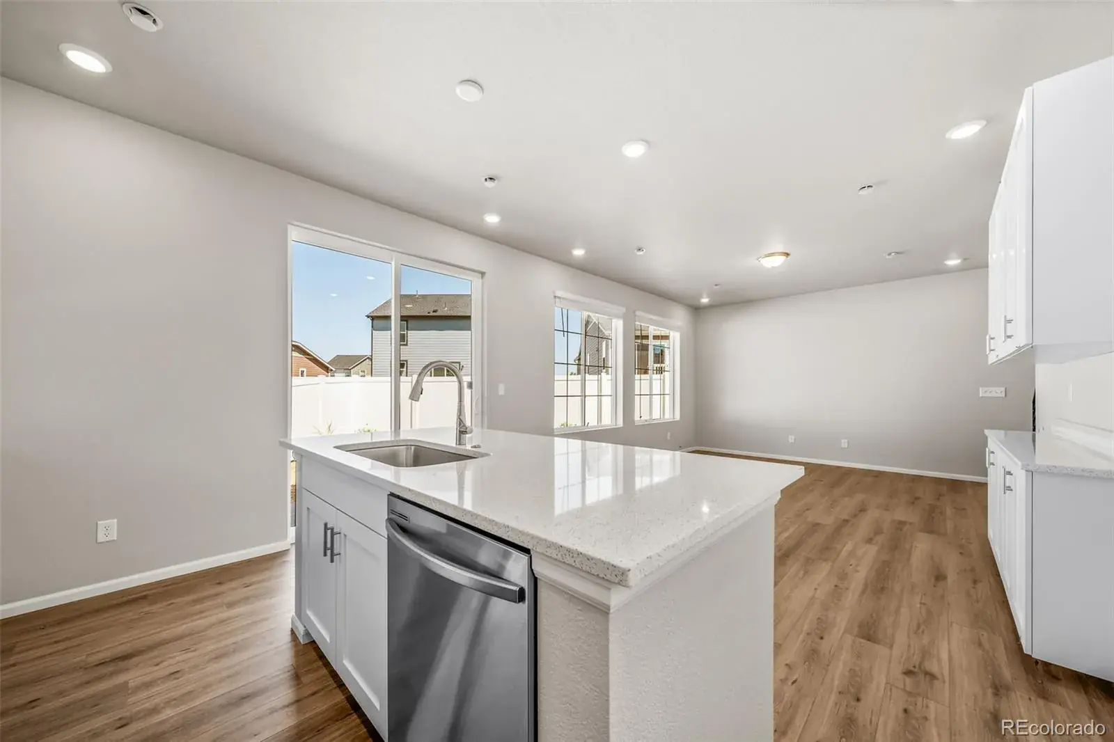 3942 N Tempe Street Aurora CO 80019 MLS #REC2411020 02132026181853 1600 4