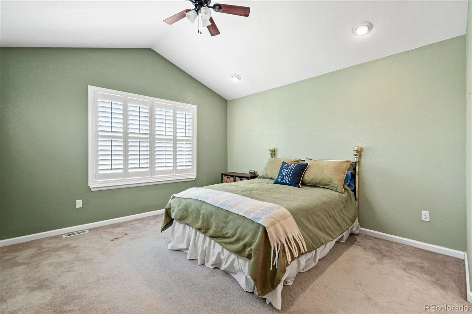 15555 E 40th Avenue #110 Denver CO 80239 | MLS #REC2411713 06202026195502 1600 14