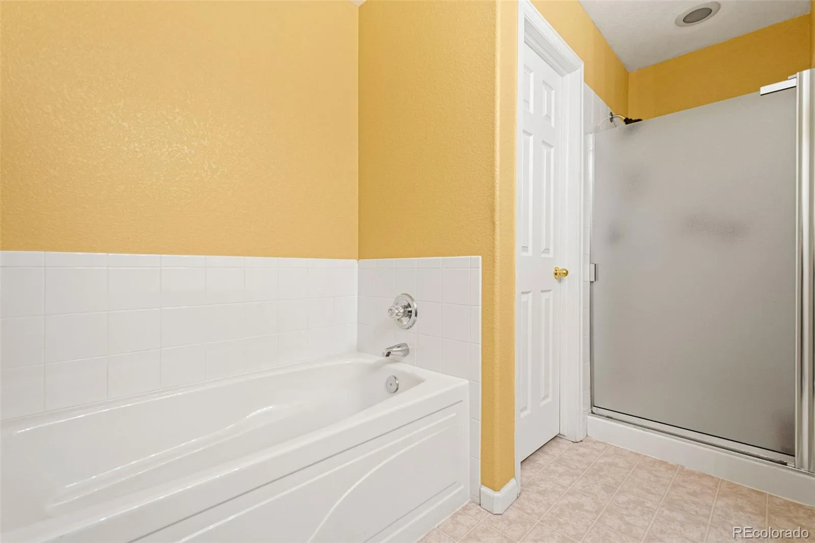 15555 E 40th Avenue #110 Denver CO 80239 | MLS #REC2411713 06202026195502 1600 19