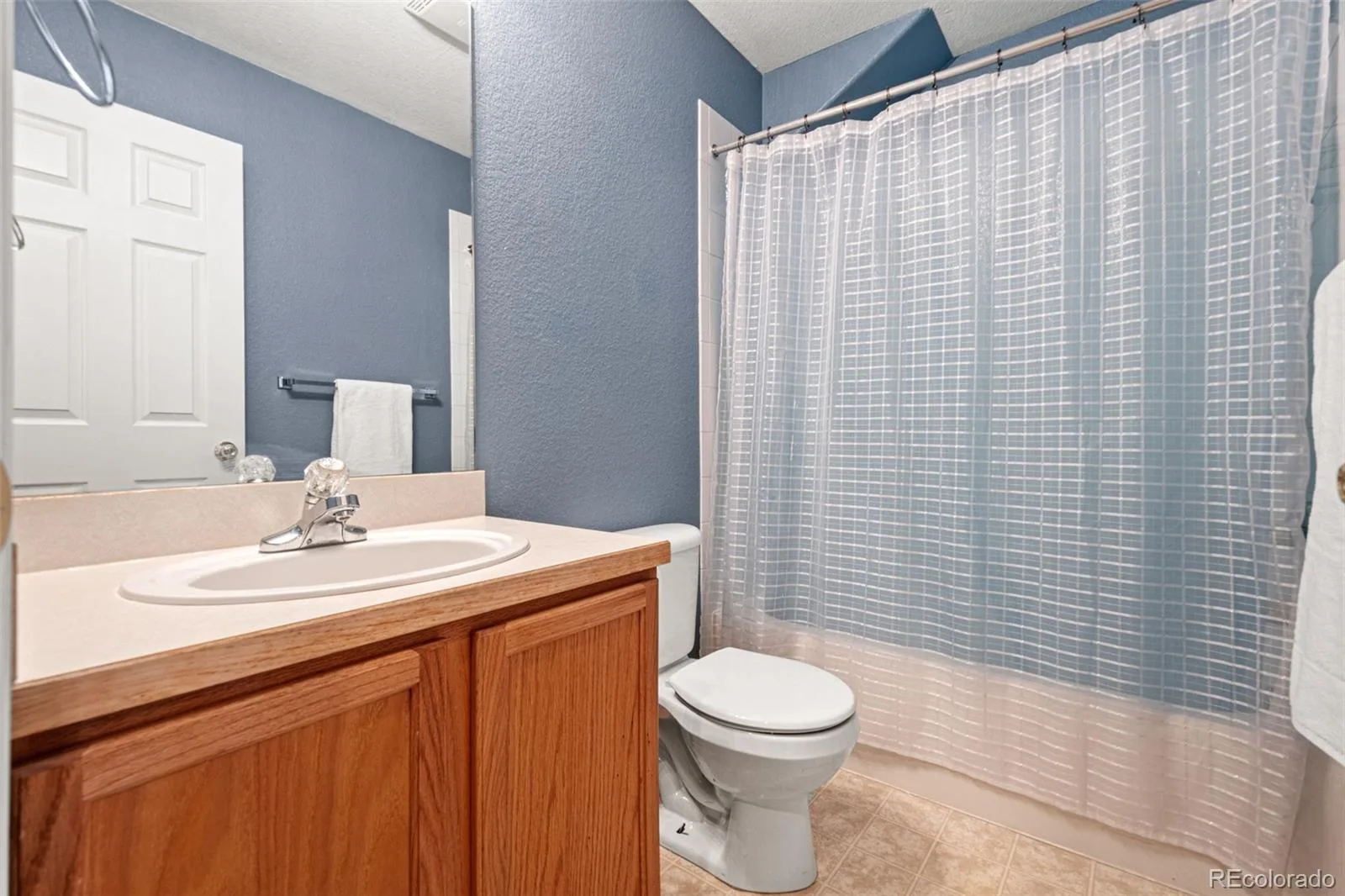 15555 E 40th Avenue #110 Denver CO 80239 | MLS #REC2411713 06202026195502 1600 20