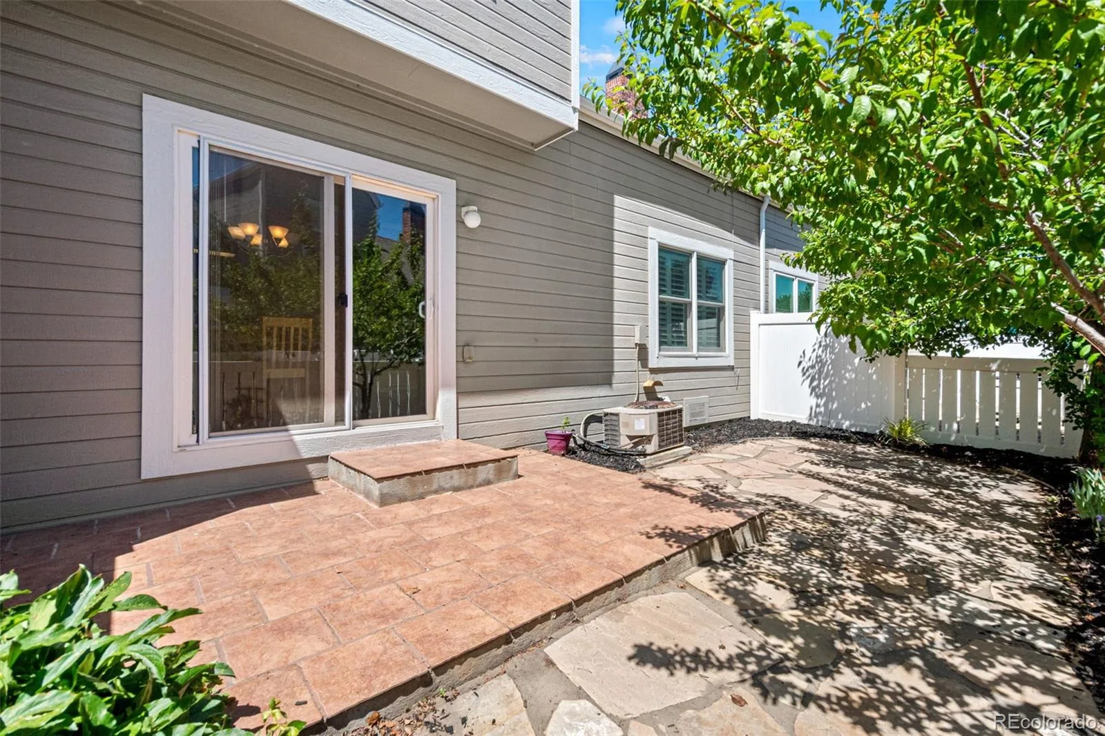15555 E 40th Avenue #110 Denver CO 80239 | MLS #REC2411713 06202026195502 1600 25