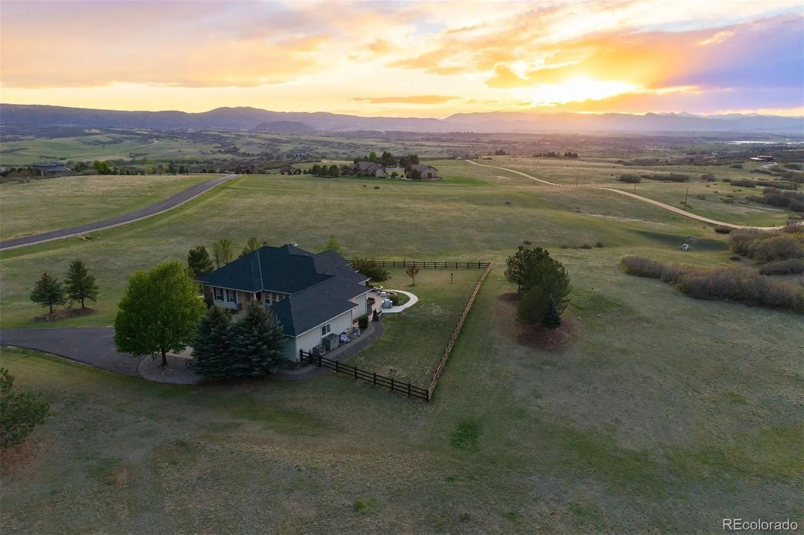 3044 Elk Canyon Circle Sedalia CO 80135 | MLS #REC2413047 06242026225402 1600 2
