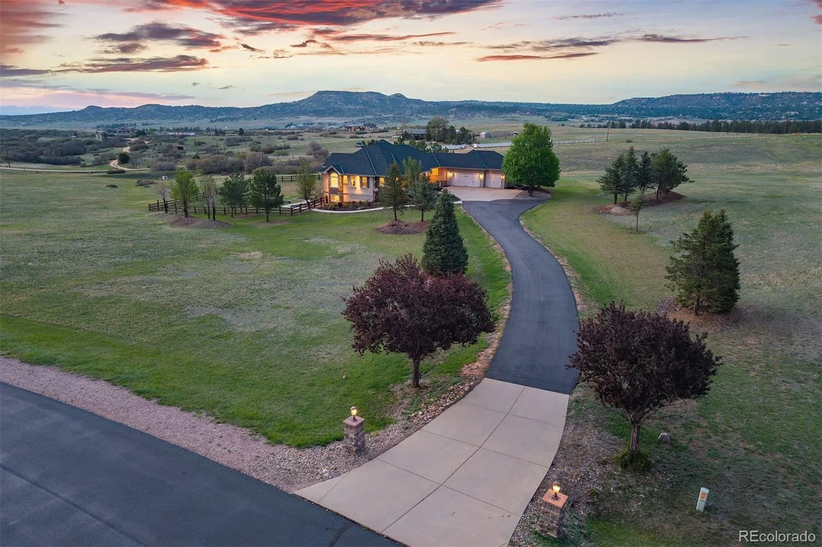 3044 Elk Canyon Circle Sedalia CO 80135 | MLS #REC2413047 06242026225402 1600 8