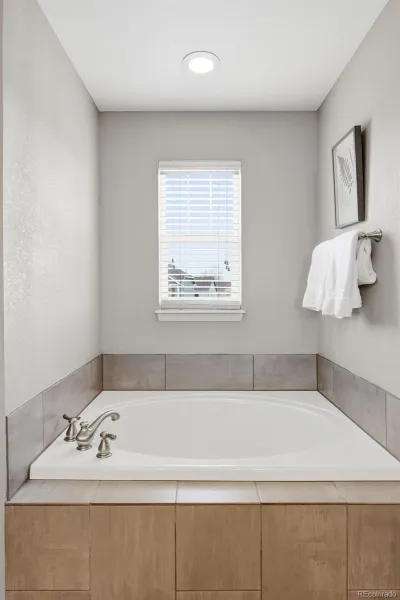 26009 E Frost Circle Aurora CO 80016 MLS #REC2414289 04162026173218 800 20