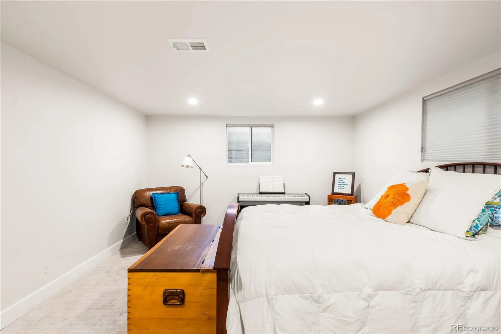 200 Locust Street Denver CO 80220 MLS #REC2415283 06032026221717 1600 29