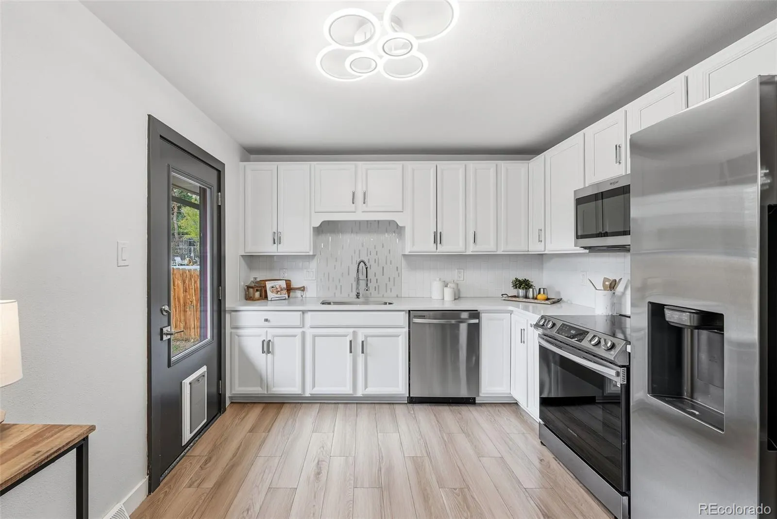 04092026002647 1600 10