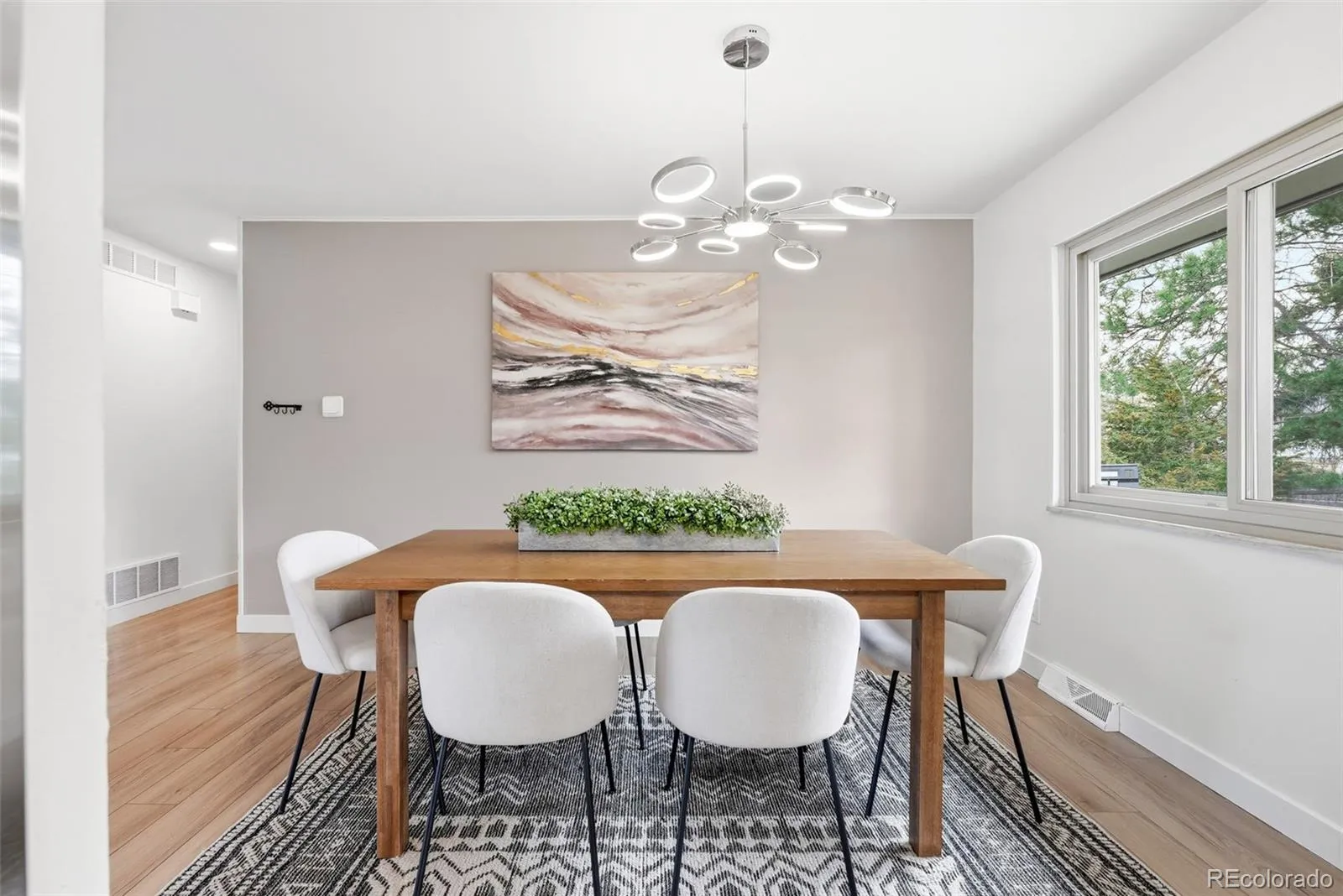 04092026002647 1600 15