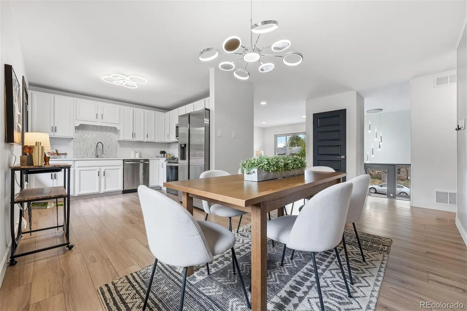 04092026002647 1600 2