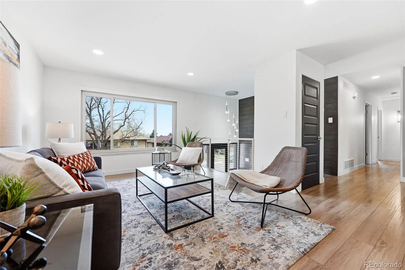 04092026002647 1600 6