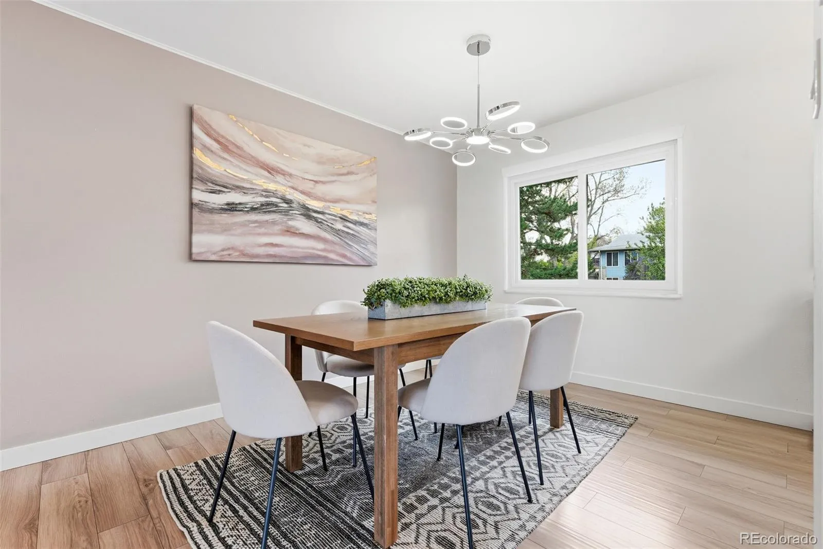 04092026002647 1600 9