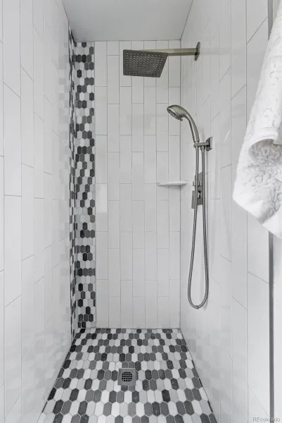 04092026002647 800 23