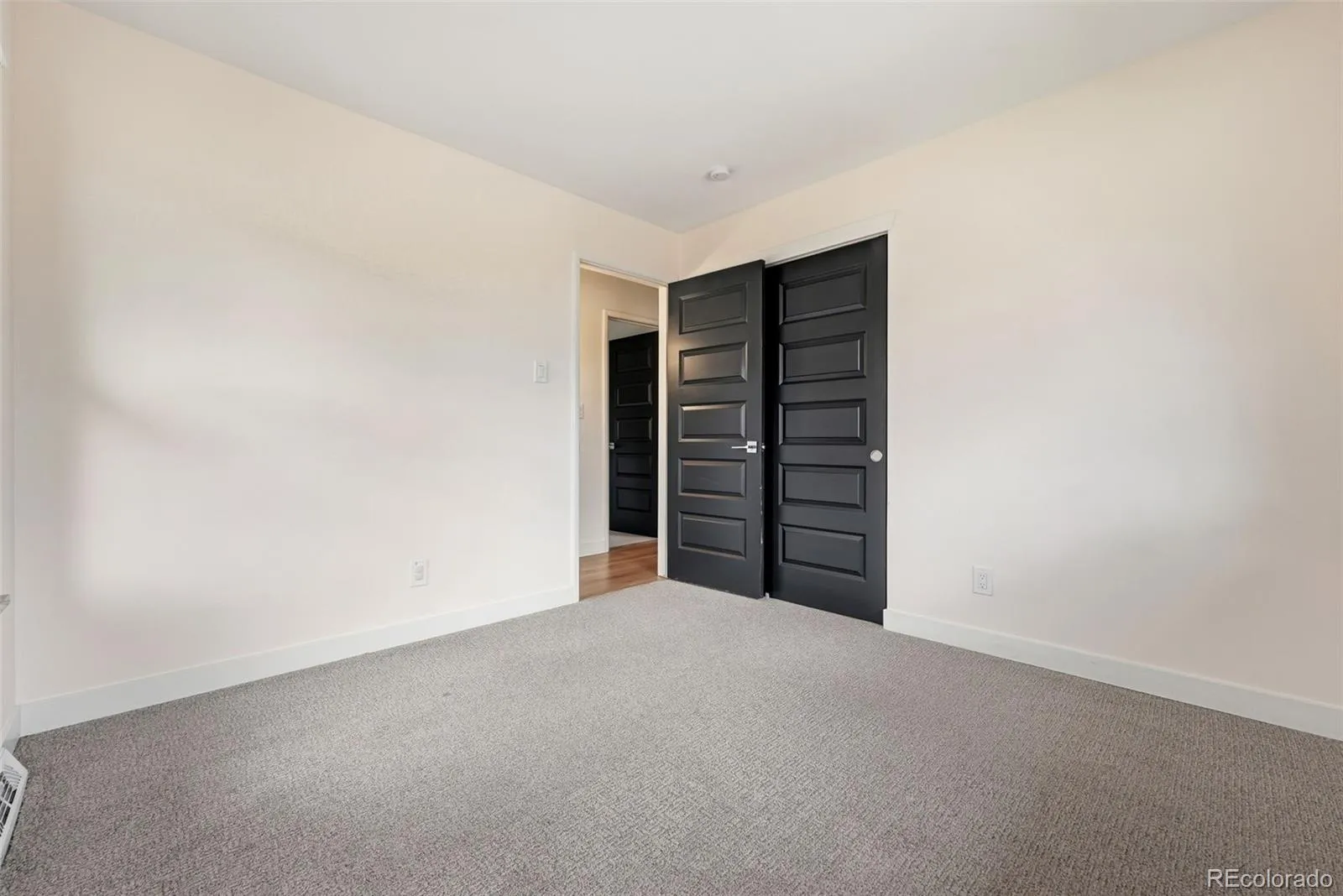 12558 W Arizona Place Lakewood CO 80228 MLS #REC2418178 05182026182650 1600 26