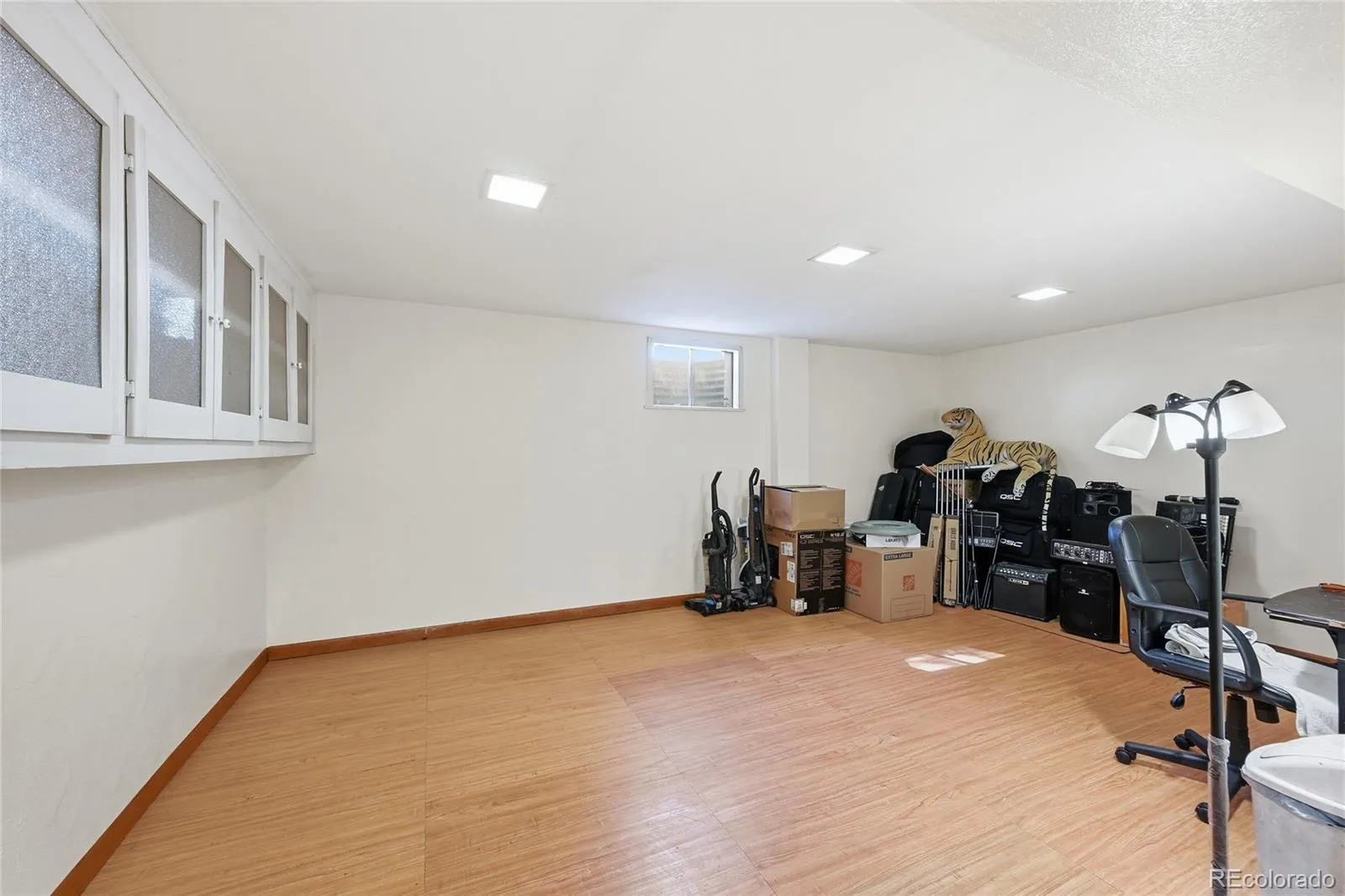 994 S Victor Way Aurora CO 80012 MLS #REC2421588 04172026140945 1600 21