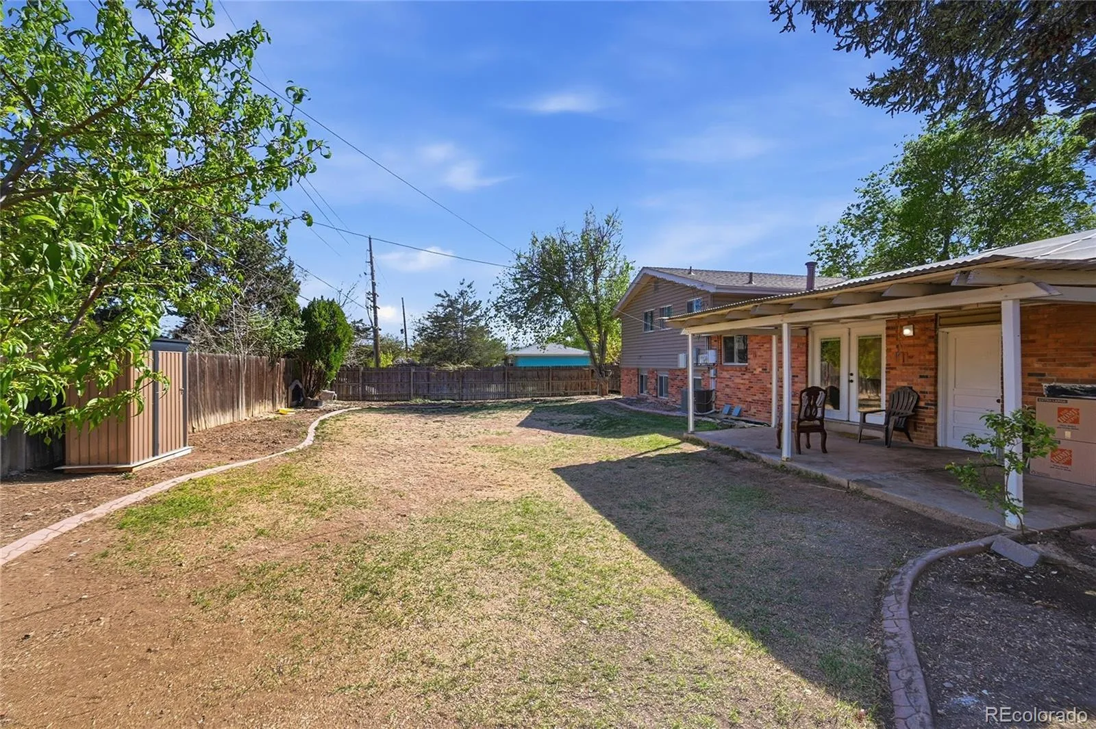 994 S Victor Way Aurora CO 80012 MLS #REC2421588 04172026140945 1600 23