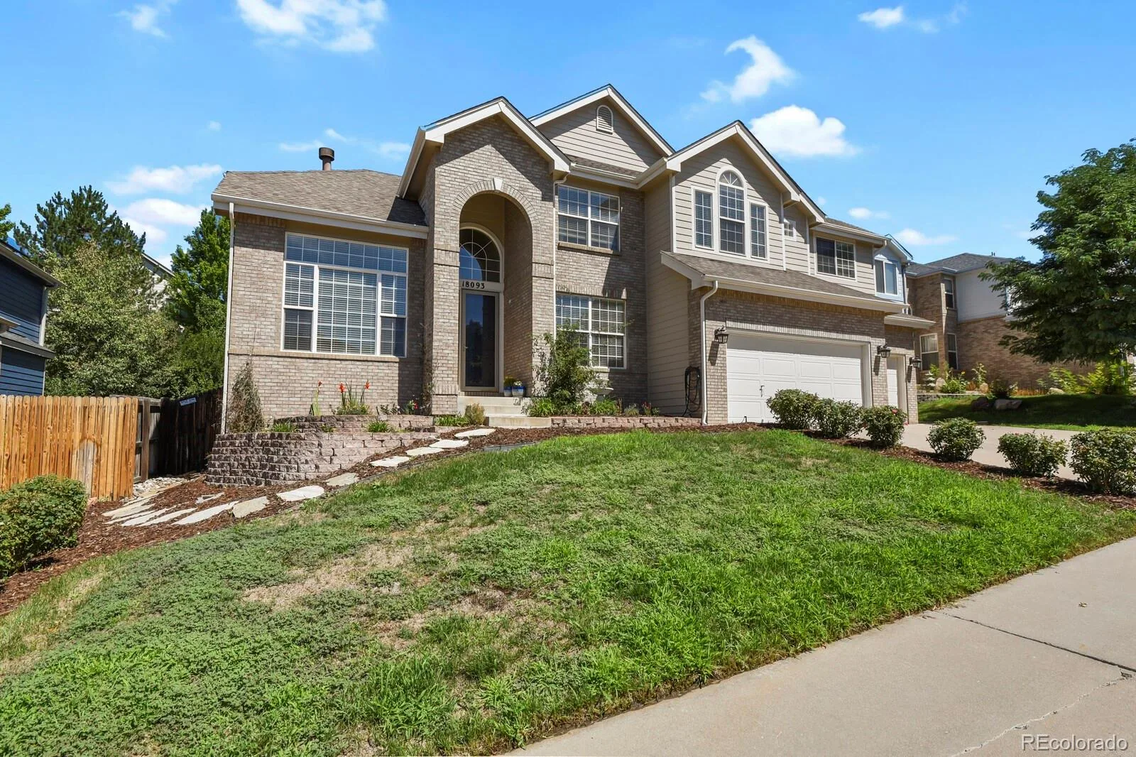 18093 E Alamo Drive Centennial CO 80015 | MLS #REC2423506 09222026222424 1600 1