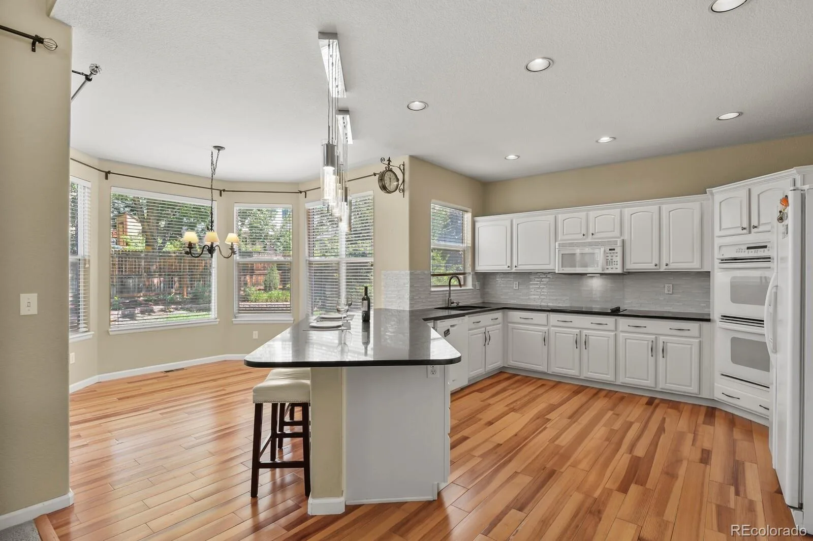 18093 E Alamo Drive Centennial CO 80015 | MLS #REC2423506 09222026222424 1600 12