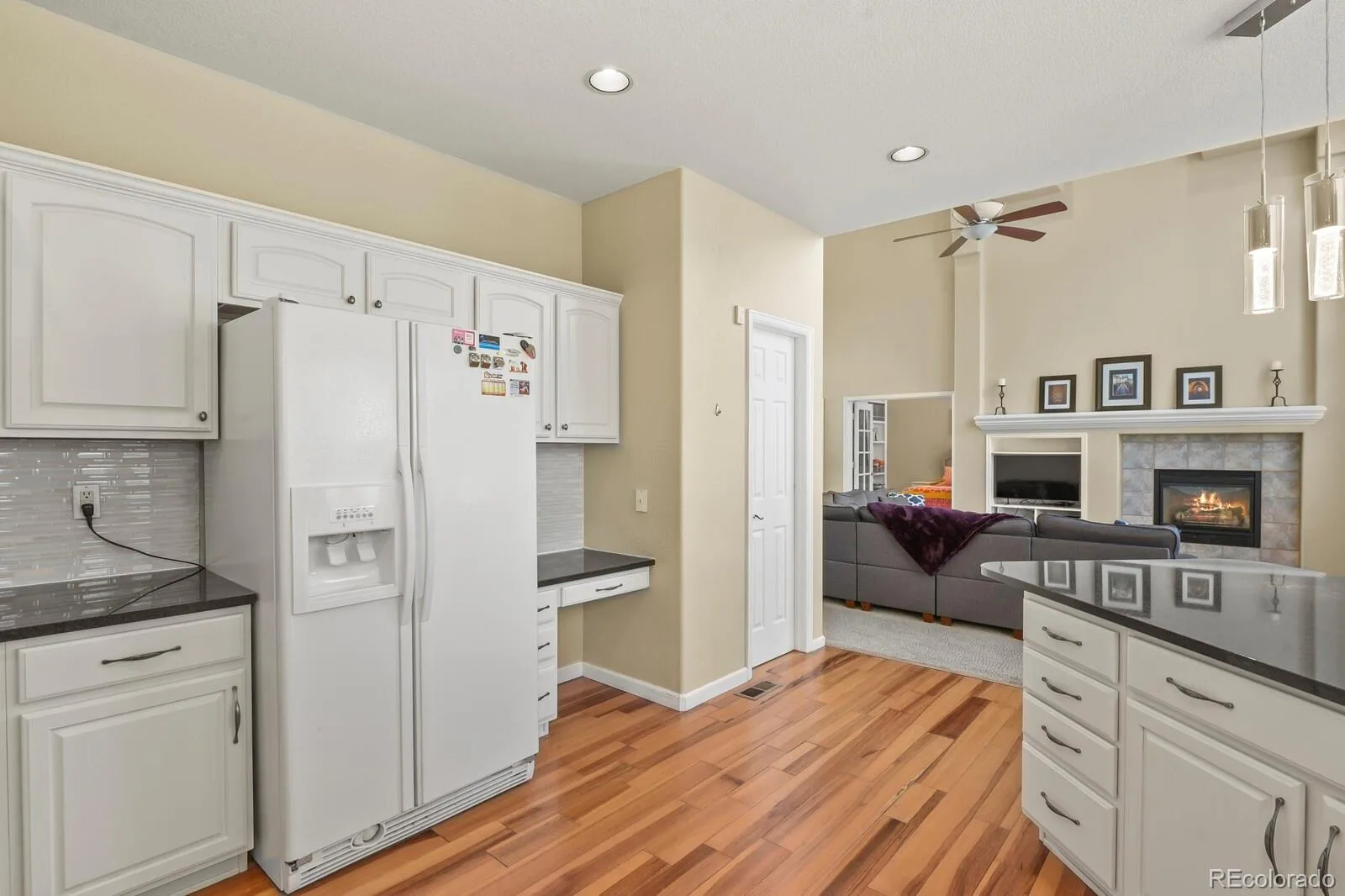 18093 E Alamo Drive Centennial CO 80015 | MLS #REC2423506 09222026222424 1600 15