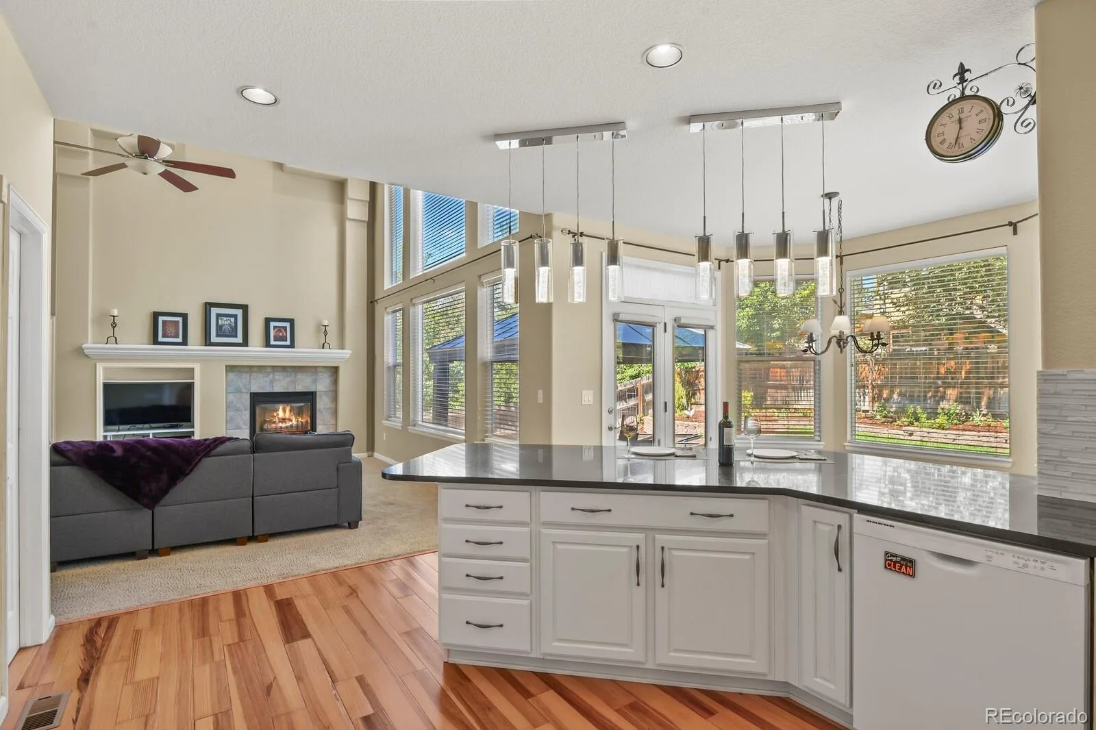 18093 E Alamo Drive Centennial CO 80015 | MLS #REC2423506 09222026222424 1600 16