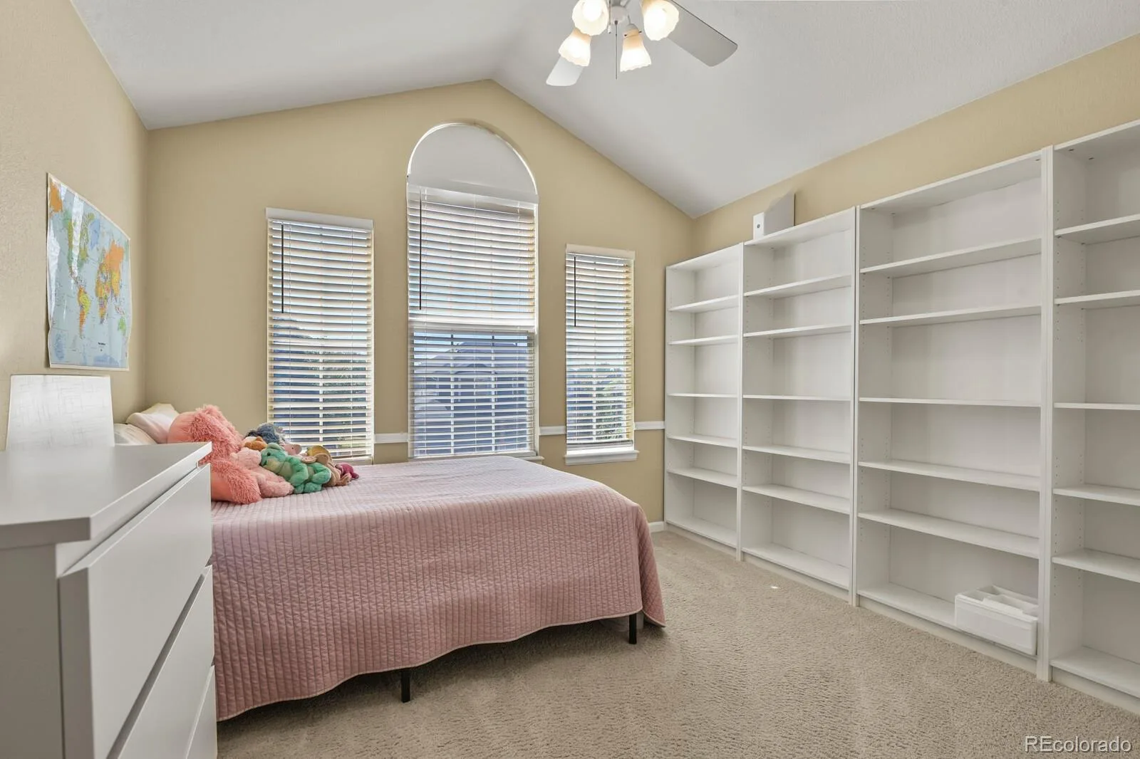 18093 E Alamo Drive Centennial CO 80015 | MLS #REC2423506 09222026222424 1600 31