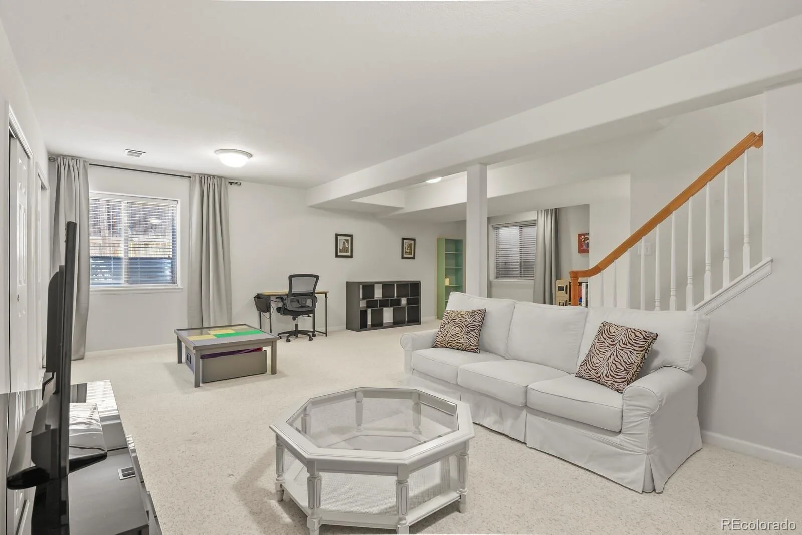18093 E Alamo Drive Centennial CO 80015 | MLS #REC2423506 09222026222424 1600 35