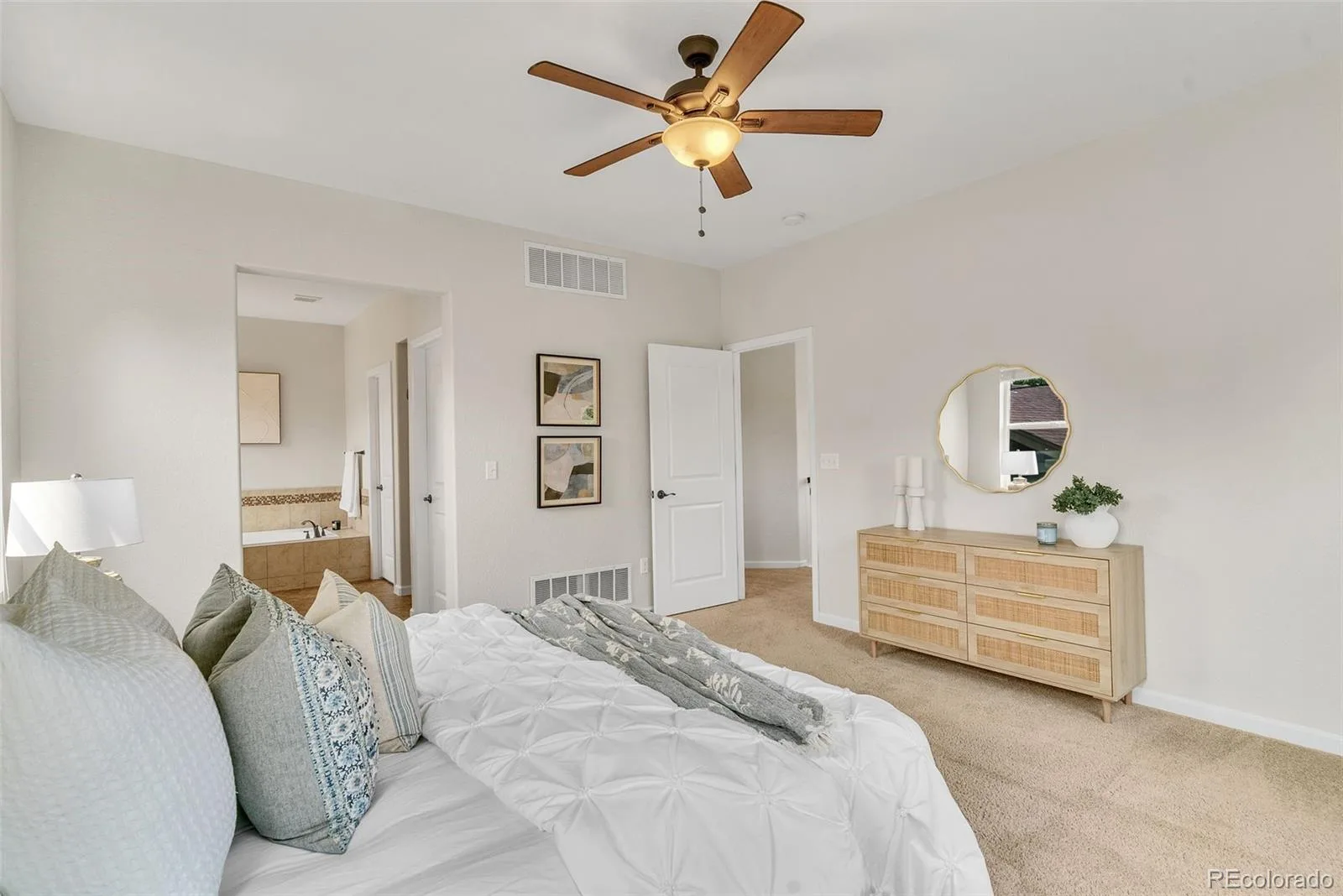 11825 Bradburn Boulevard Westminster CO 80031 | MLS #REC2430966 08062026133828 1600 14