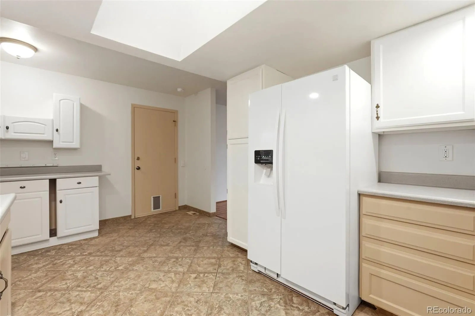 61 Scott S Drive Broomfield CO 80020 MLS #REC2431298 05102026023239 1600 14