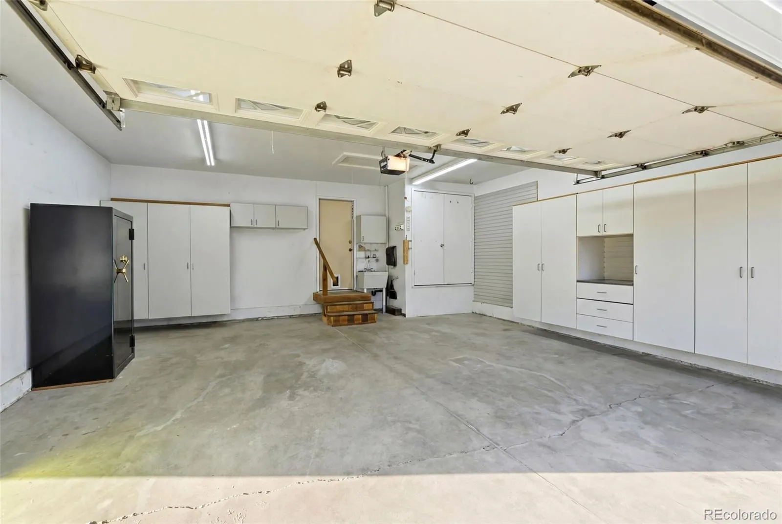 61 Scott S Drive Broomfield CO 80020 MLS #REC2431298 05102026023239 1600 27
