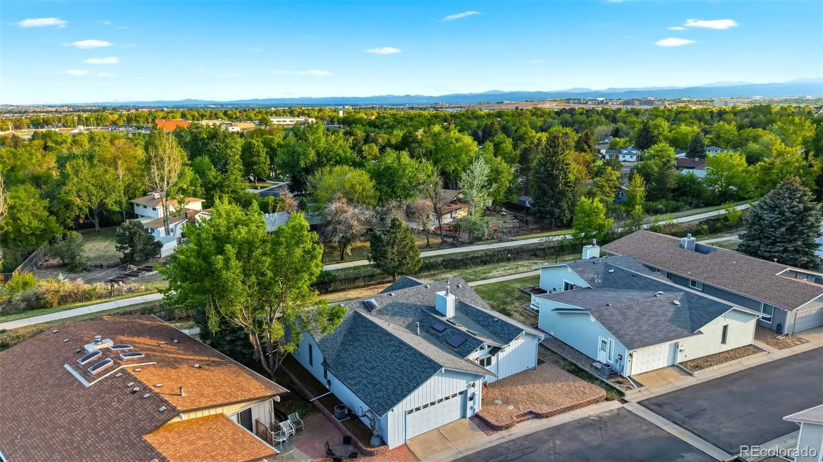 61 Scott S Drive Broomfield CO 80020 MLS #REC2431298 05102026023239 1600 31