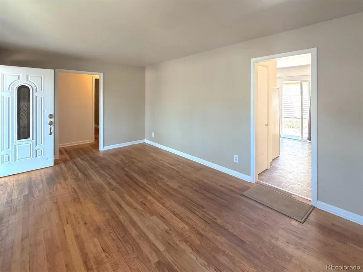 5298 S Grant Street Littleton CO 80121 | MLS #REC2432301 08042026124236 1200 2