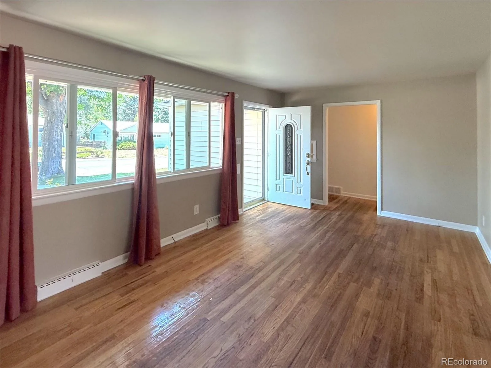 5298 S Grant Street Littleton CO 80121 | MLS #REC2432301 08042026124236 1600 1