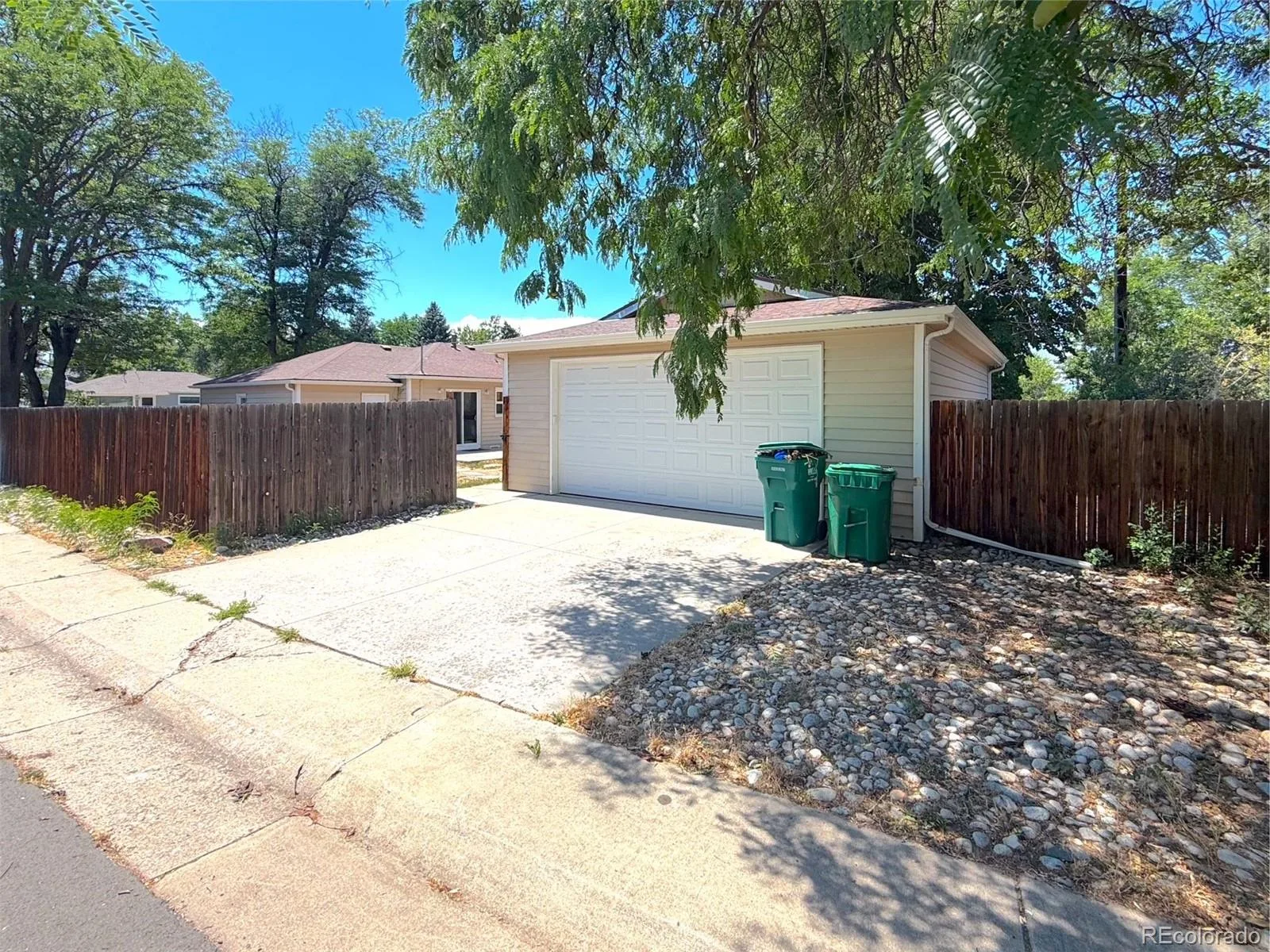 5298 S Grant Street Littleton CO 80121 | MLS #REC2432301 08042026124236 1600 12