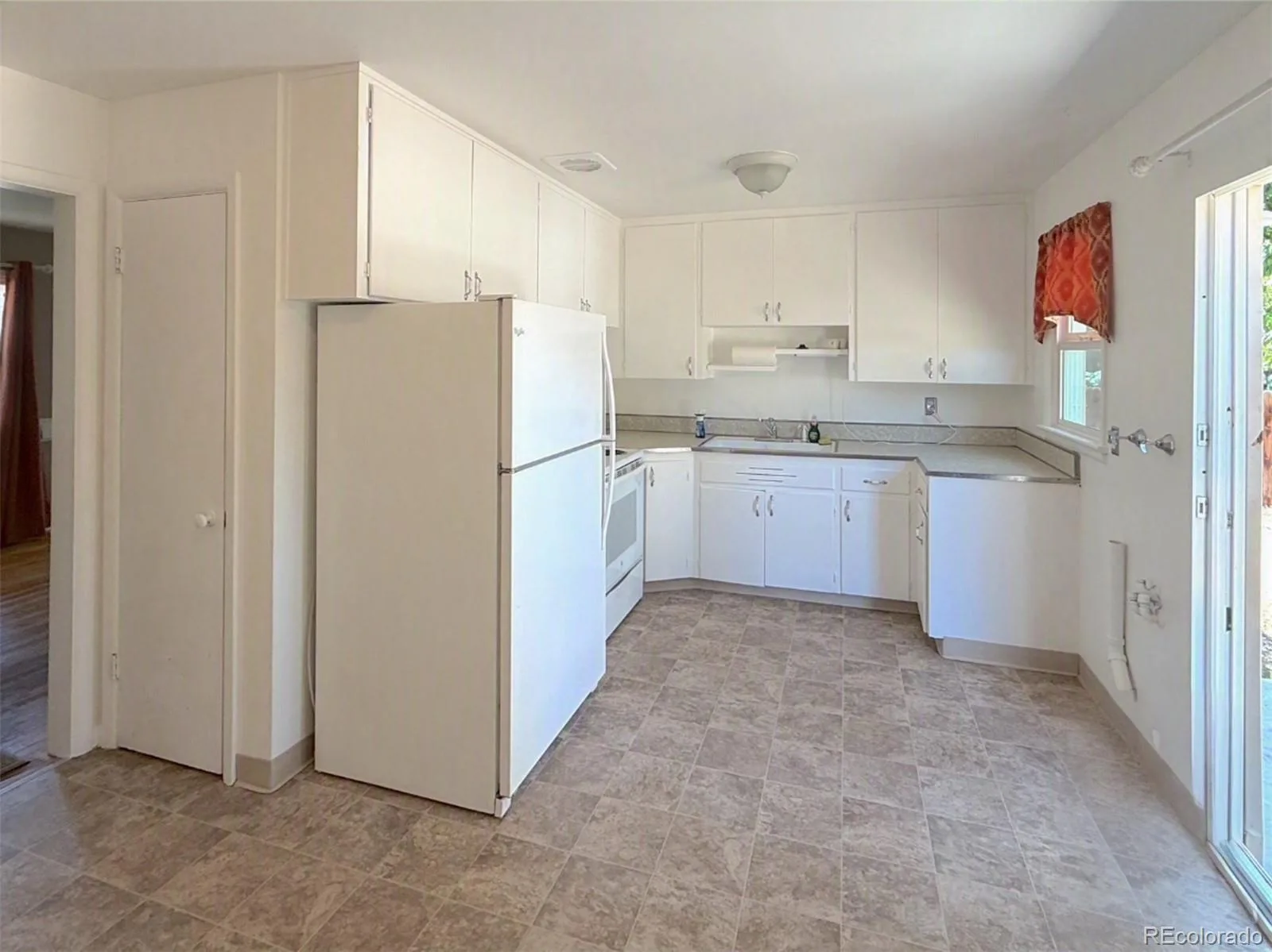 5298 S Grant Street Littleton CO 80121 | MLS #REC2432301 08042026124236 1600 3
