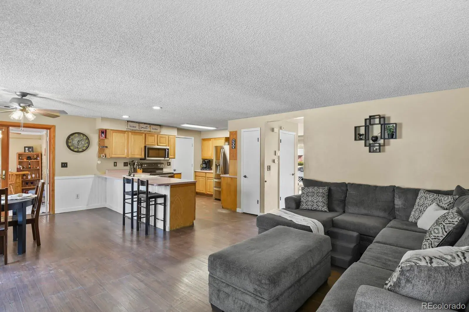 03042026041701 1600 10