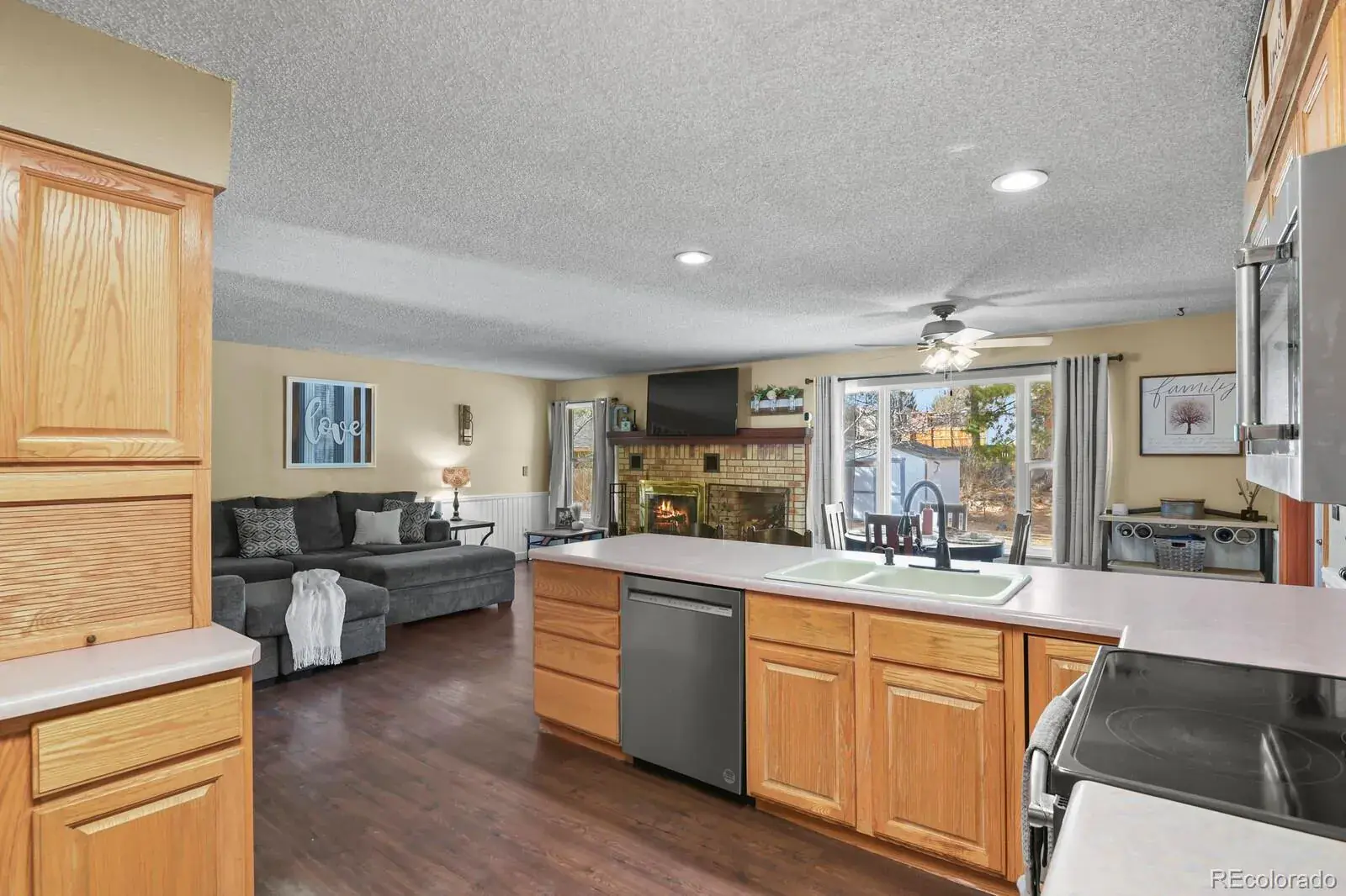 03042026041701 1600 6