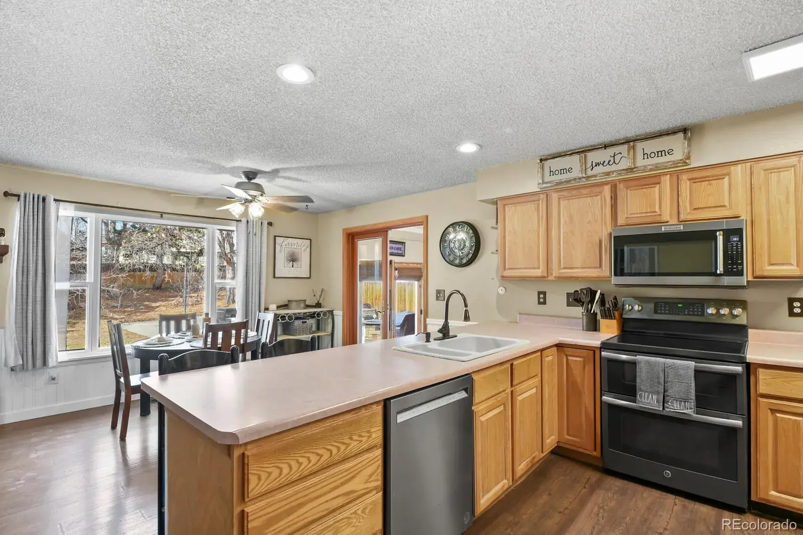 03042026041701 1600 7