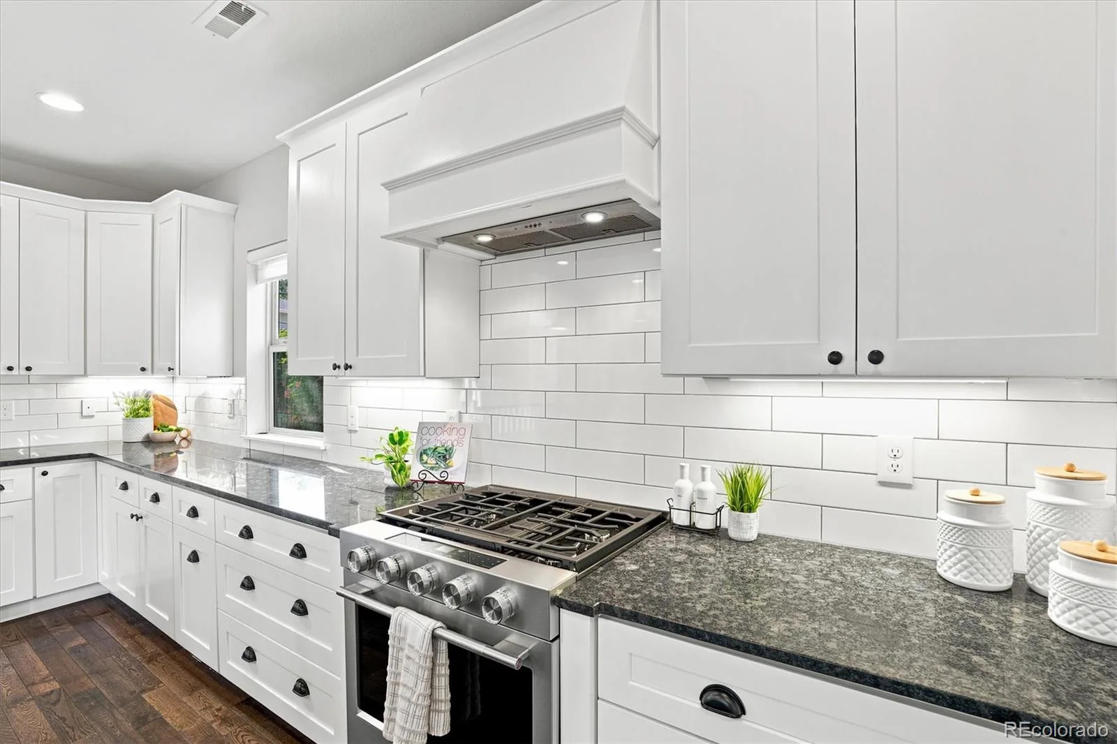 08052026165646 1600 17