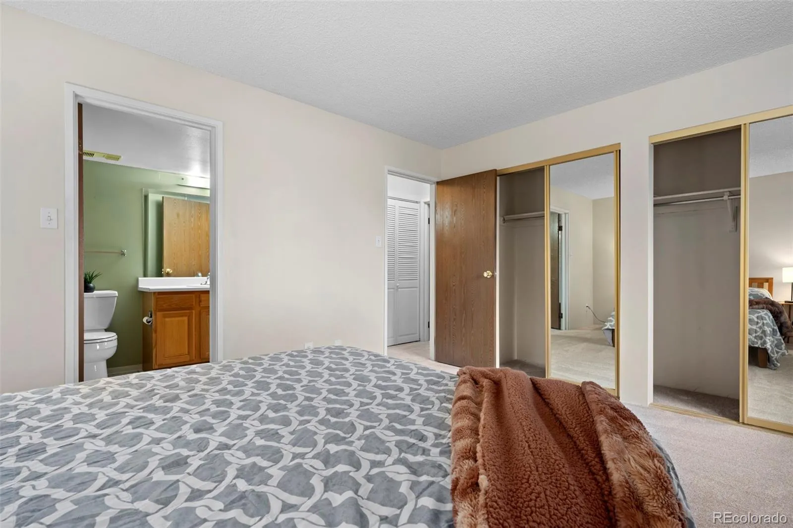 13992 E Marina Drive #407 Aurora CO 80014 MLS #REC2438388 05052026223931 1600 13