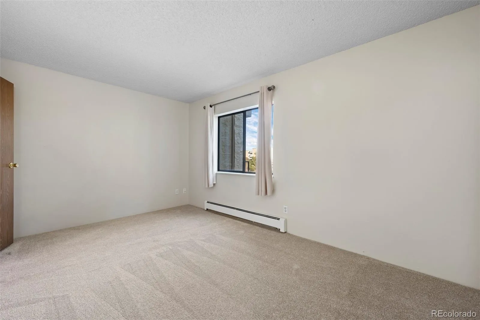 13992 E Marina Drive #407 Aurora CO 80014 MLS #REC2438388 05052026223931 1600 18