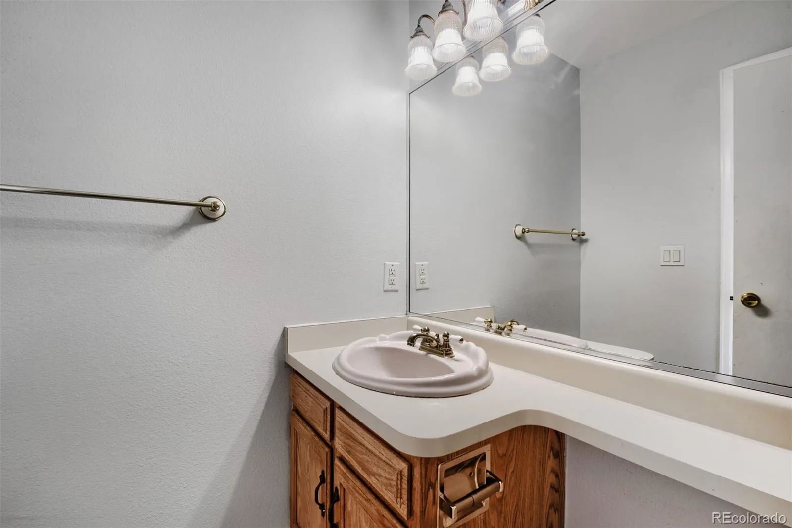 11703 E Cornell Circle Aurora CO 80014 | MLS #REC2439932 08262026194717 1600 17