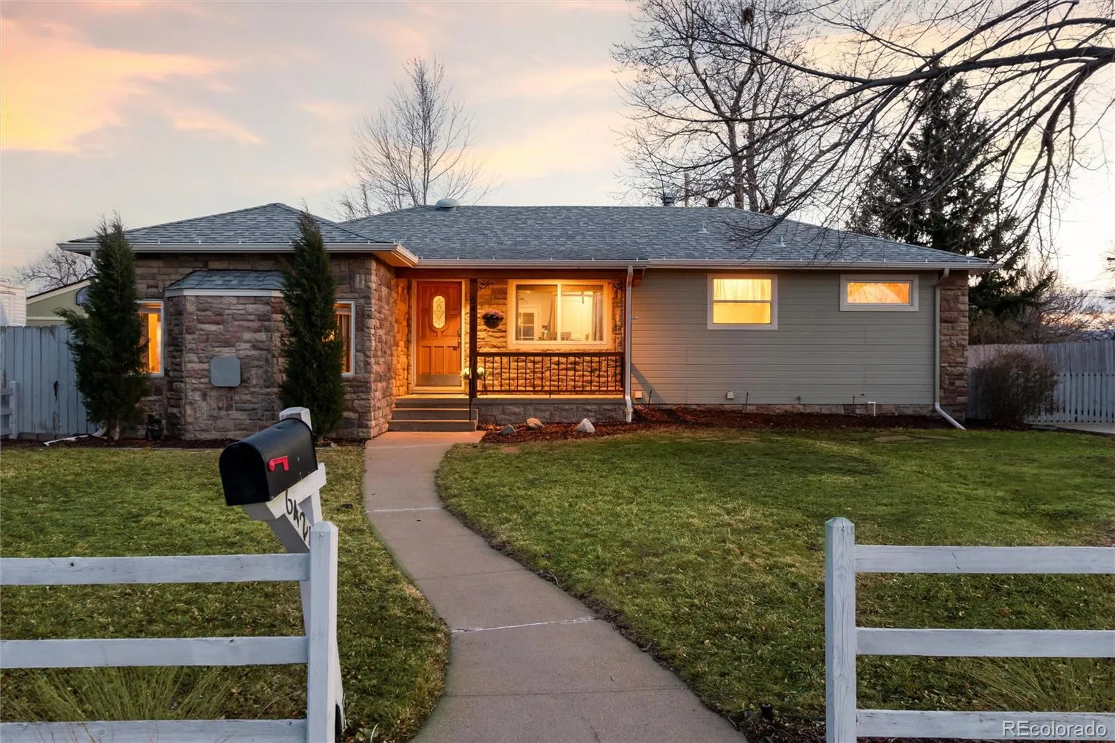 04102026194733 1600 0