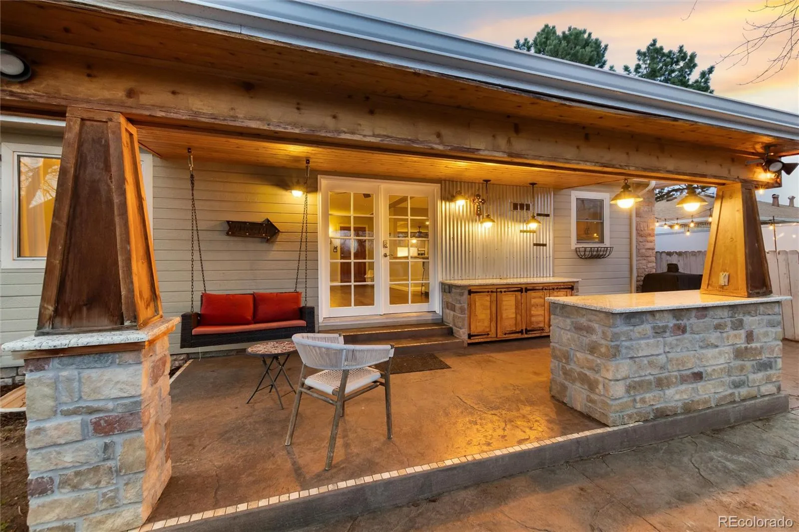 04102026194733 1600 30