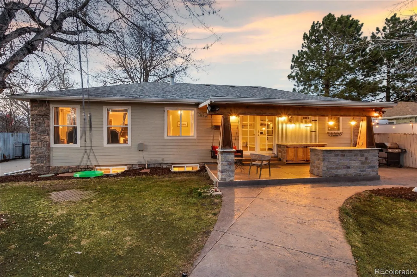 04102026194733 1600 34