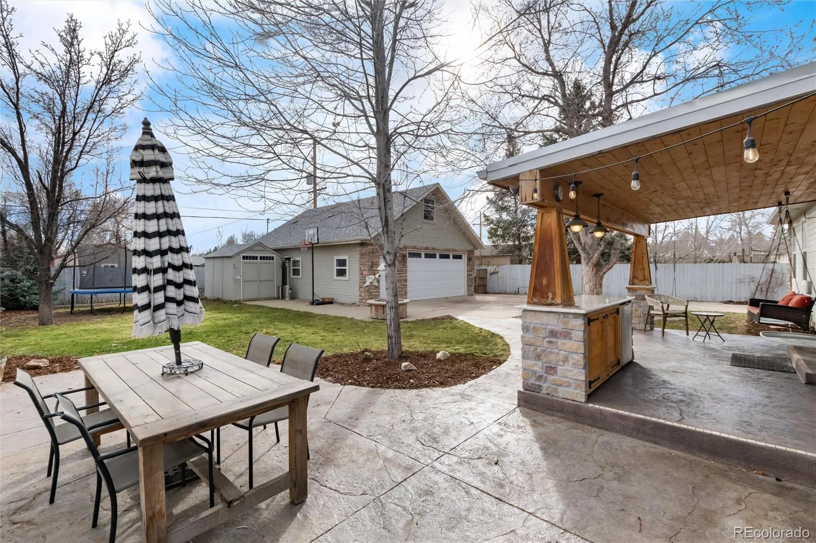 04102026194733 1600 35