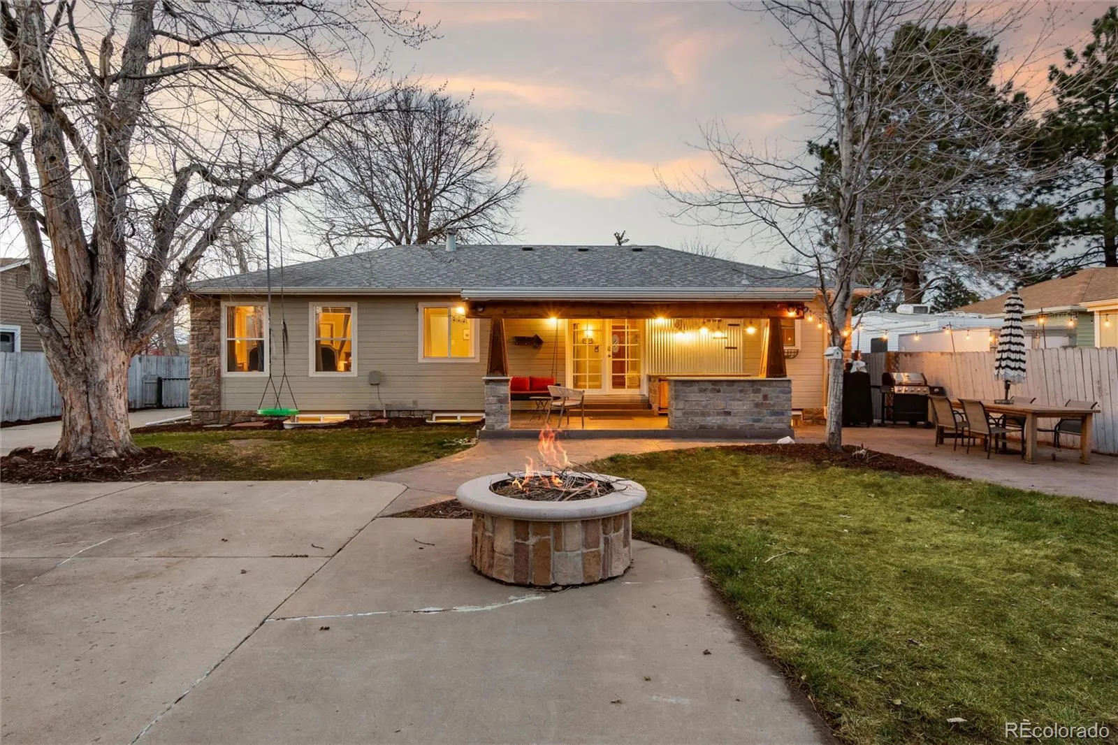 04102026194733 1600 40