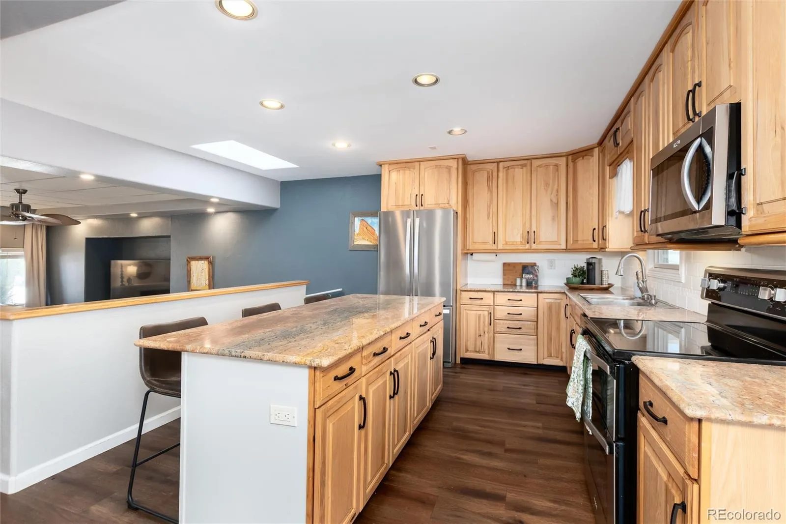 04102026194733 1600 8