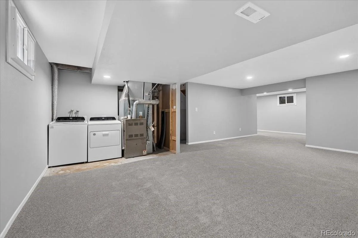 3736 S Fairplay Way Aurora CO 80014 | MLS #REC2441807 08192026160936 1200 25