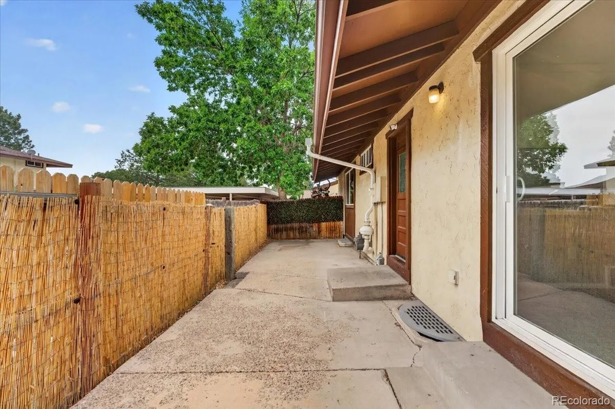 3736 S Fairplay Way Aurora CO 80014 | MLS #REC2441807 08192026160936 1200 26